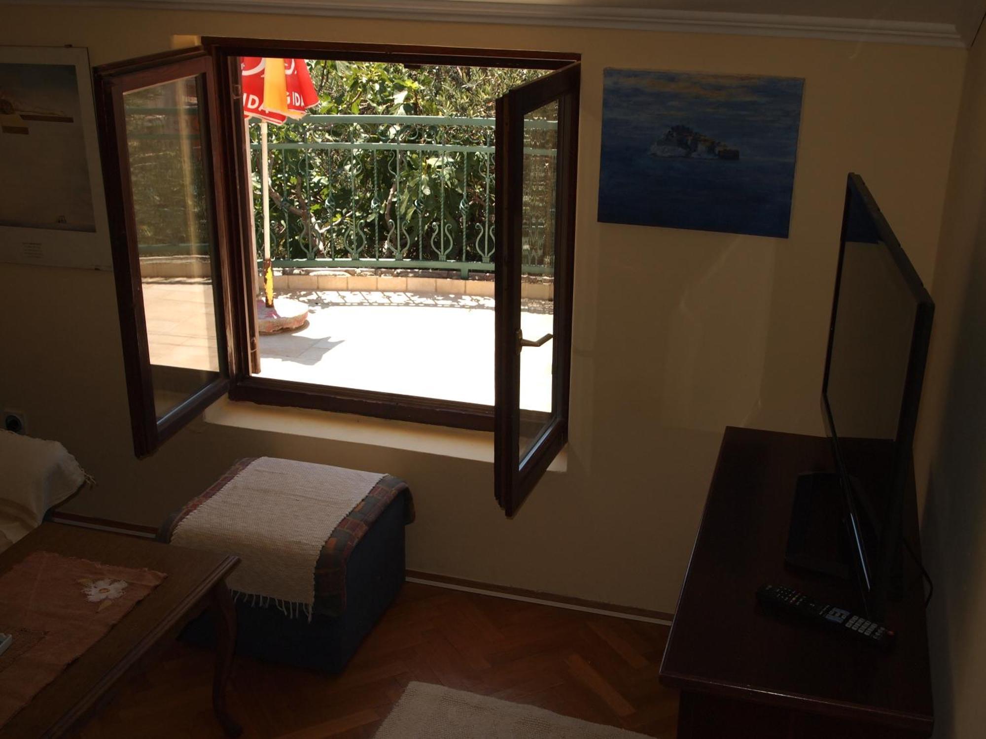 Zoro Apartments Sveti Stefan Bagian luar foto