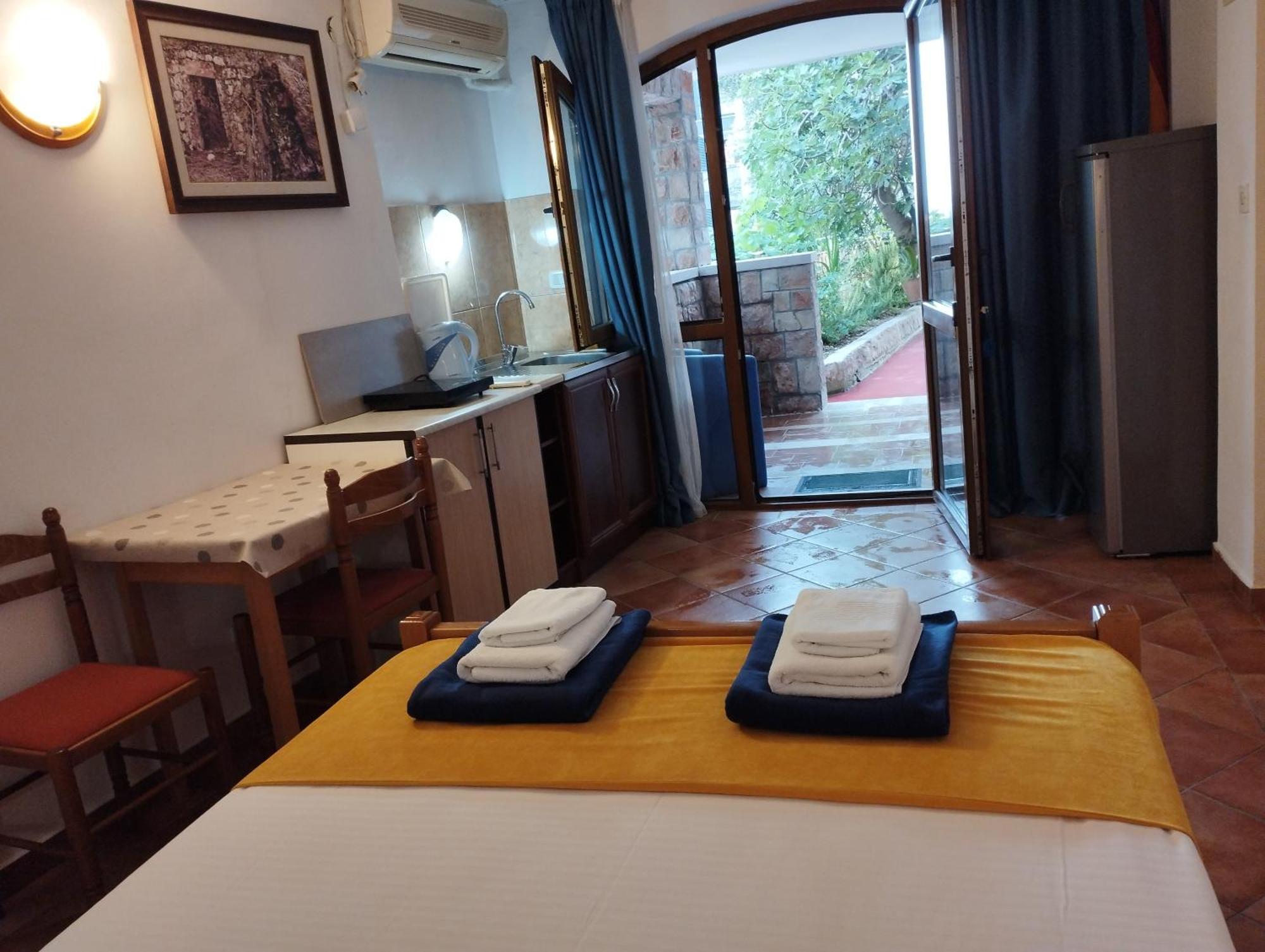 Zoro Apartments Sveti Stefan Ruang foto