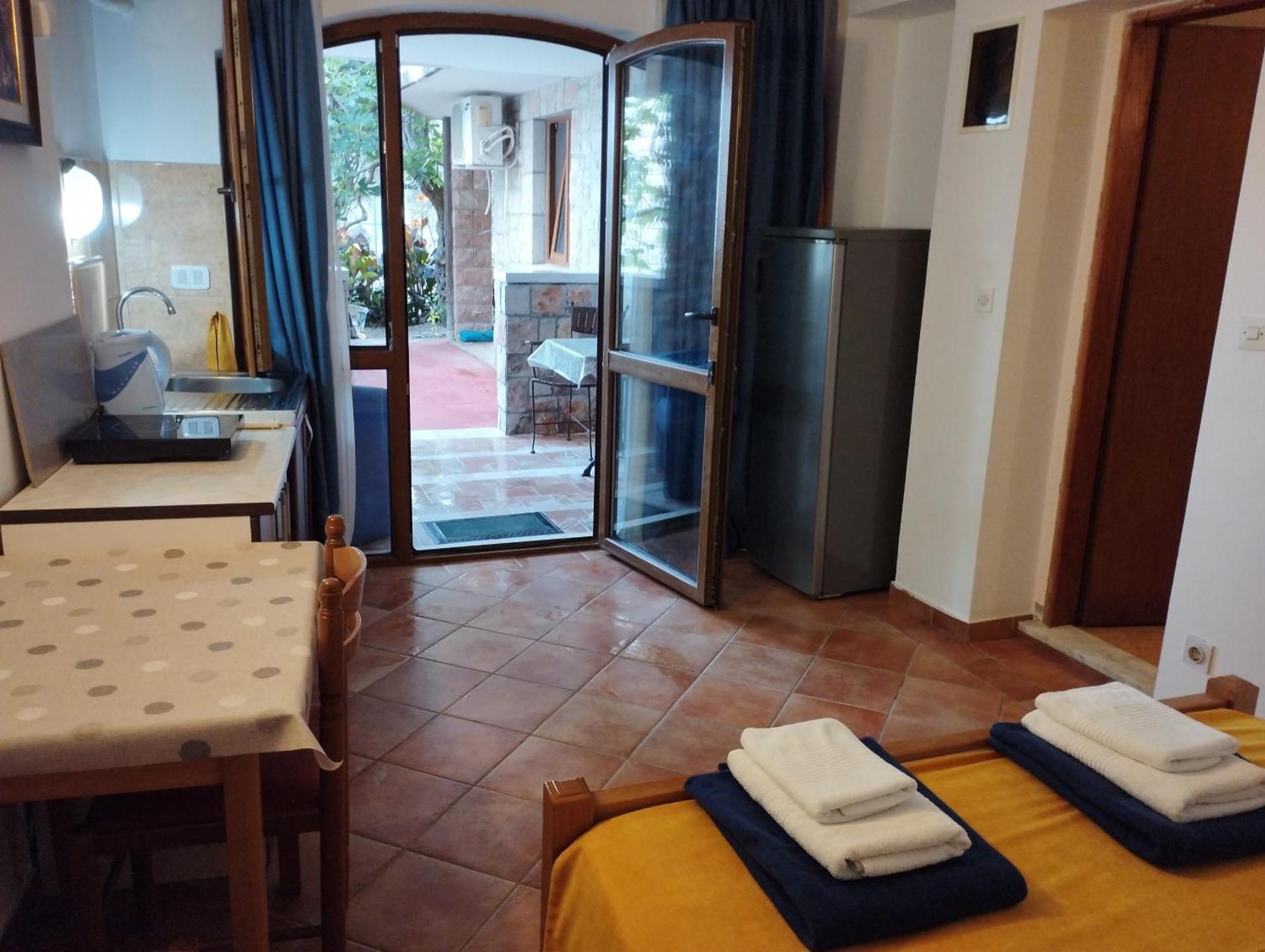 Zoro Apartments Sveti Stefan Ruang foto