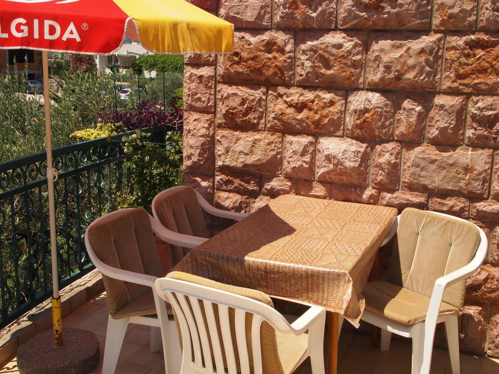 Zoro Apartments Sveti Stefan Bagian luar foto