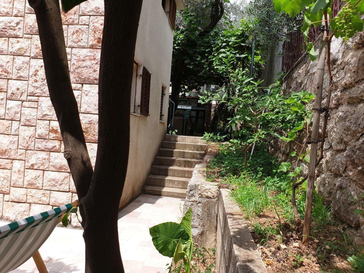 Zoro Apartments Sveti Stefan Bagian luar foto