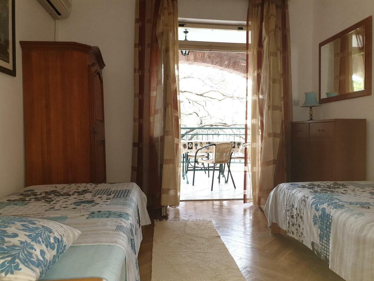 Zoro Apartments Sveti Stefan Bagian luar foto