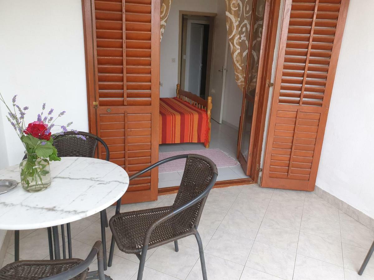 Zoro Apartments Sveti Stefan Bagian luar foto